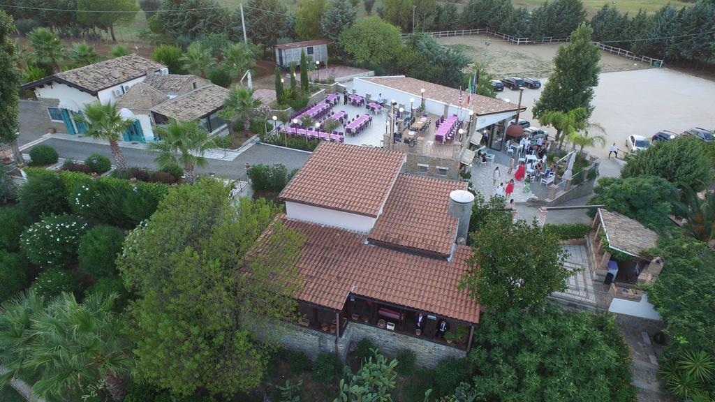 Agriturismo Terranova Пистичи Екстериор снимка