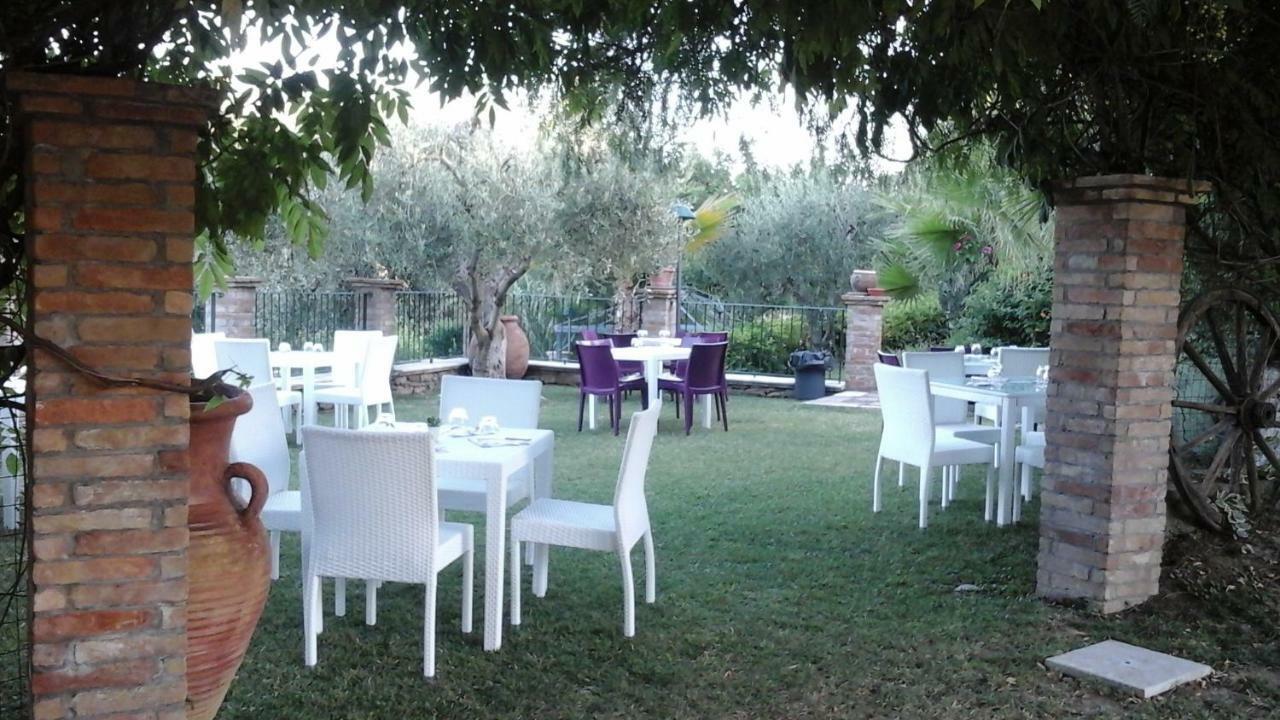 Agriturismo Terranova Пистичи Екстериор снимка